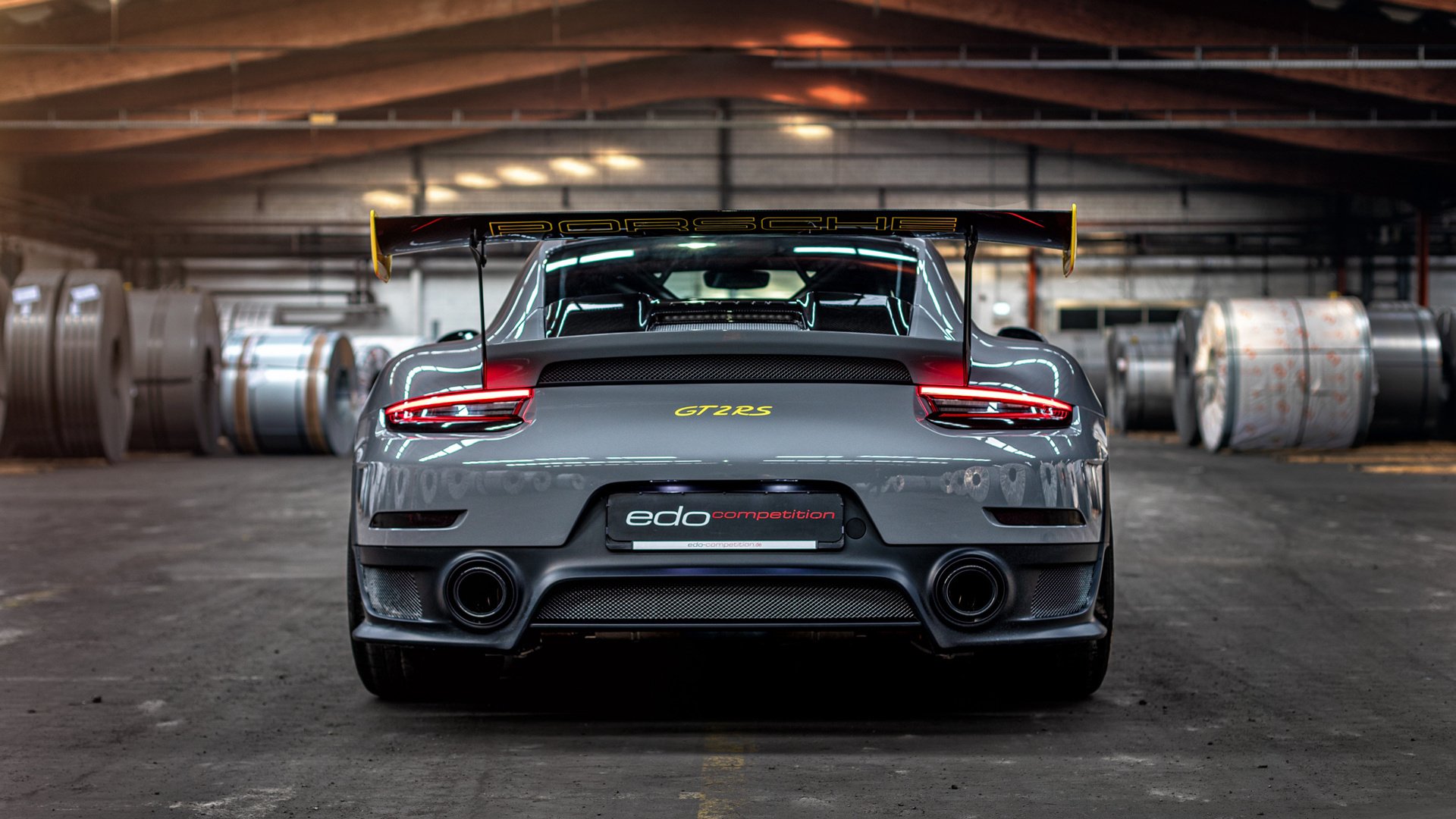 “2025世界游泳锦标赛：顶尖游泳选手争夺金牌荣耀”