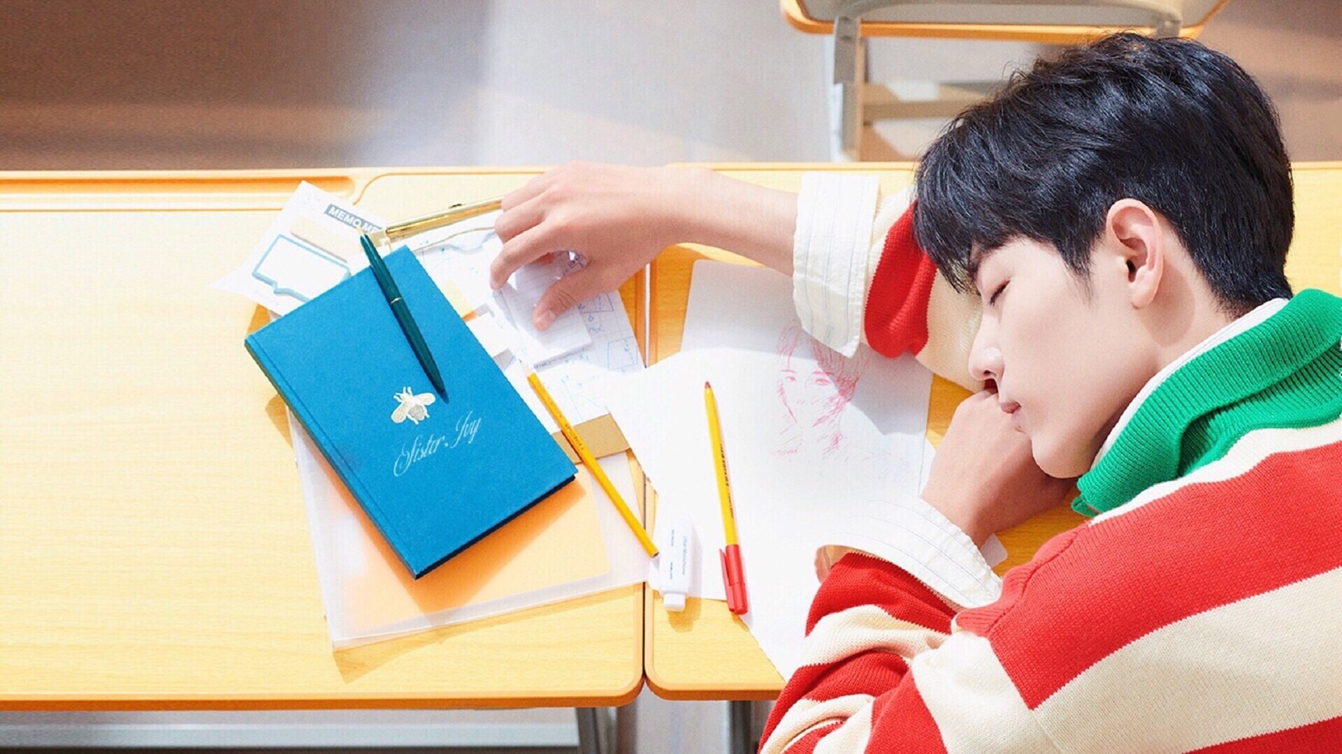 中国男篮回顾比赛录像 查找攻防不足点,中国男篮篮球录像