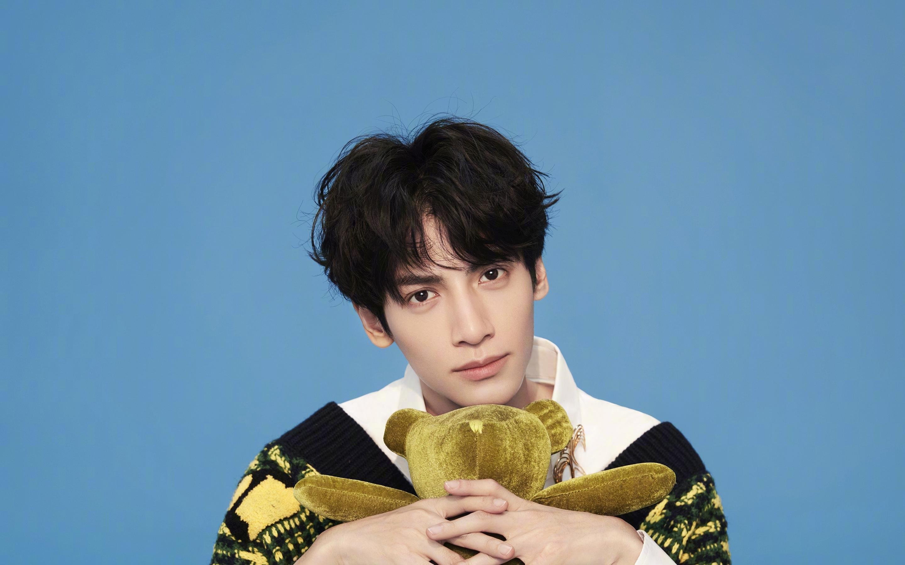 五大联赛外援适应周期与比赛状态波动关联,各国联赛外援政策