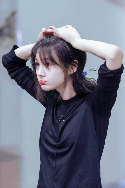 短距离女子接力继续刷新纪录，女子接力世界纪录