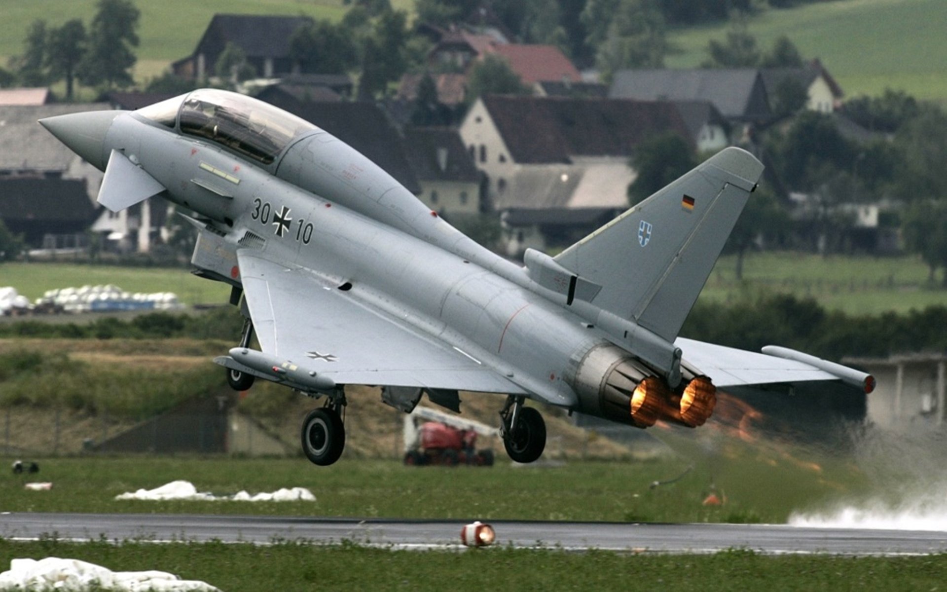 中国足球国家队战术调整取得明显成效,国足阵容战术