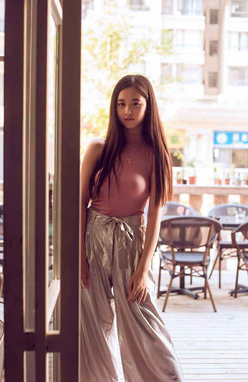 塔特在橄榄球锦标赛中的影响力越来越大,未来星光闪耀